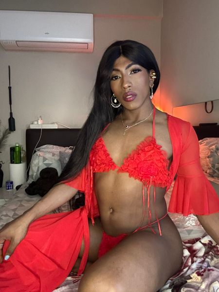 Soy una chica trans joven, seria, discreta, reservada y muy intelectual. 

Me gusta mucho implicarme en cada encuentro para que sea especial. 😉💖

Soy masajista profesional titulada, y te ofrezco masajes relajantes y desestresantes, ¡con un toque de magia que te hará flotar! ✨😏

Si quieres pasar un momento único y maravilloso, con un derroche de ternura y sensualidad, contáctame. 

Estoy segura de que te dejaré sin aliento. 🔥📞 estoy en Torrevieja realizo salidaaas La mata la zenia el chaparral Orihuela, costa Cabo roig  Santa Paola el Pinet, la Marina Guadalmar del Segura Rojales  los Montesinos San Miguel de Salinas Almoradí