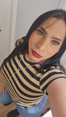 Daniela Love