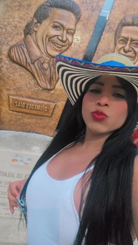 Daniela Love