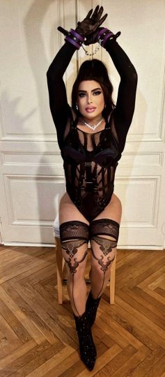 Nicole latina 