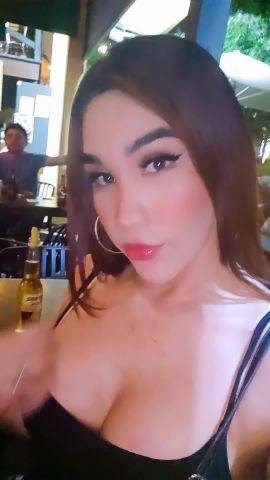 Agatha Red