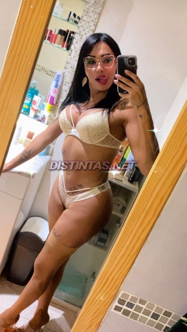Emanuelle Amaral 