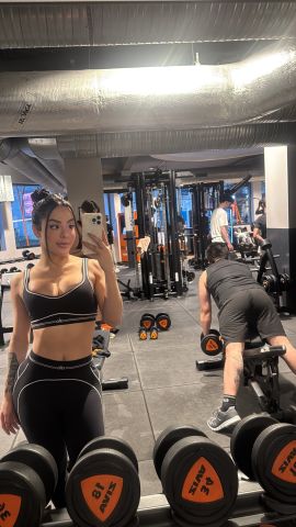 Eva Valentina