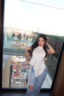 Eva Valentina