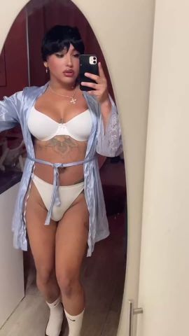 Stefany Santos