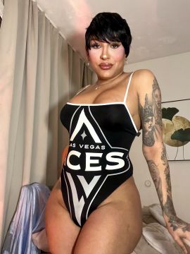Stefany Santos