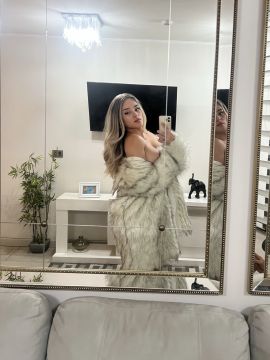 Jade T