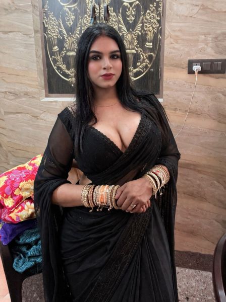 Escorts Trans Mannat in New Delhi