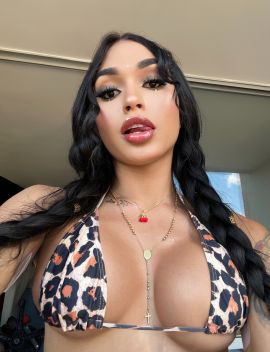 Scarlett Lenoxx