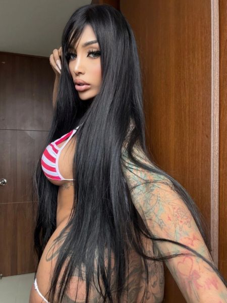 Hola! Soy niky bella una autentica y radiante trans de la ciudad de medellin, dispuesta a complacer y cumplirvtodas tus fantasias y fetiches sexuales y eróticos que pasen por tu mente, manejo ambos roles😋 en mi servicio cuento con una deliciosa mamada con garganta profunda💦 Full anal en todas las posees que desees, soy una mujer de mente muy abierta me encanta el sexo 🍆
100% real nada de engaños un rostro de encanto, como una diosa, una piel suave y femina, una verga grande gruesa 20 cm😋, senos grandes y una cinturita de princesa💟

Manejo servicio de contenido exclusivo y videollamadas 📹 shows únicos 👌🍆💦💋


No dudes en contactarme💋 sal de la rutina, que esperas??  Ven por este bombom unico e inigualable🌸