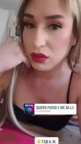Ania De Leon