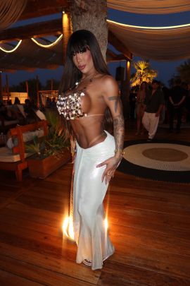 Samylly Ayarla