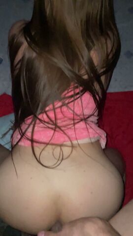 Evee Hot