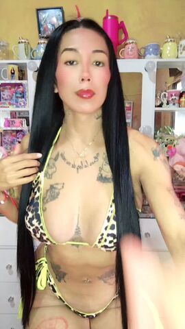 Lorena Flores Vallejos