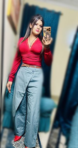 Stella Thakur